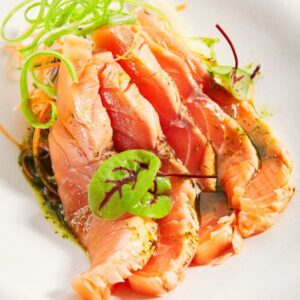 SASHIMI SALMÓN TATAKI